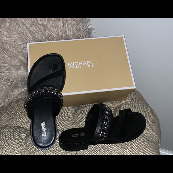 Michael Kors Sandal black with silver chain link - Picture 1 of 6